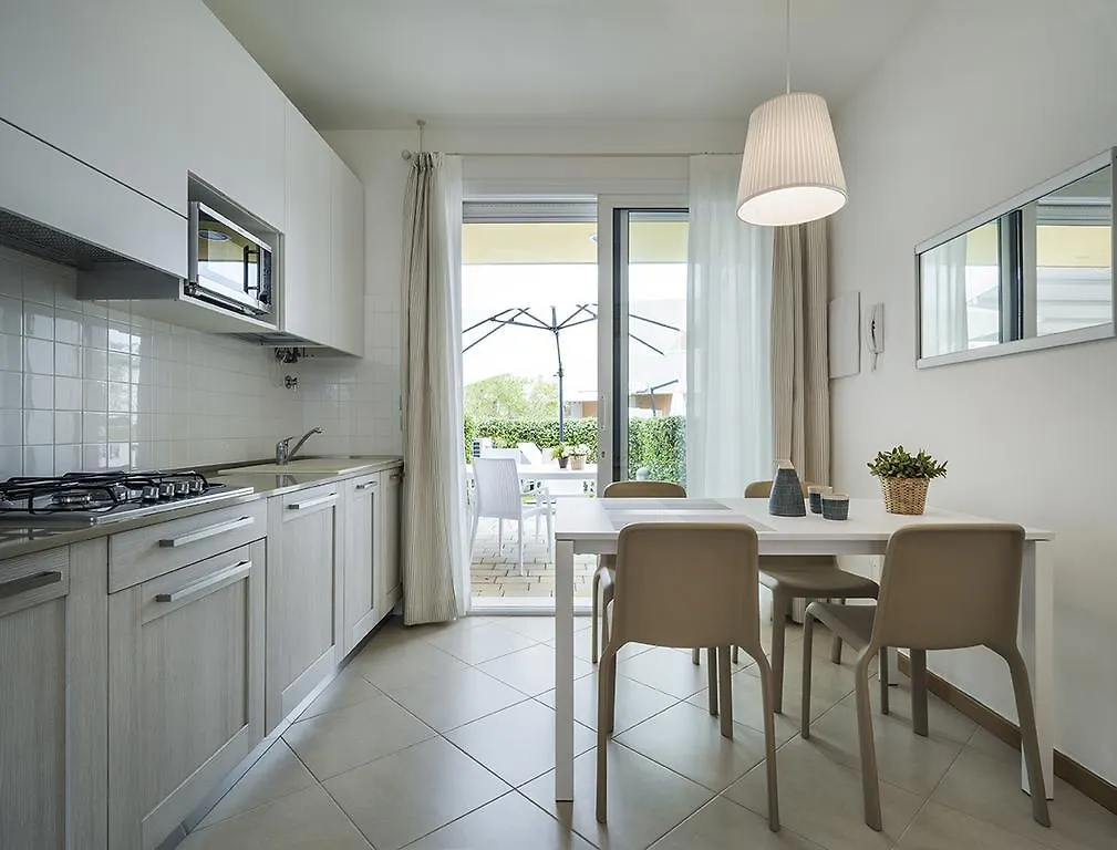 Bosco Dell'Impero Nettuno Apartment Bibione 0*,  Italy